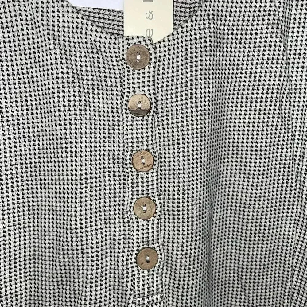 Doe & Rae  Dress - Picture 3 of 7